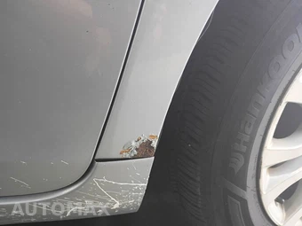 2015 Toyota Sienna XLE 8-Passenger 119.3" WB - miniatura 30