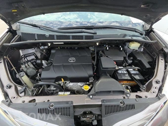 2015 Toyota Sienna XLE 8-Passenger 119.3" WB - miniatura 16