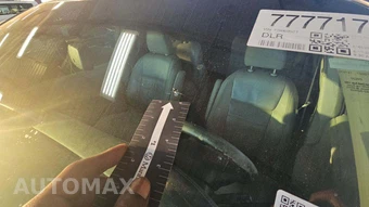 2015 Toyota Sienna XLE 8-Passenger 119.3" WB - miniatura 43