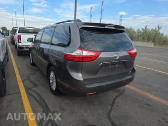 2015 Toyota Sienna XLE 8-Passenger 119.3" WB - miniatura 6