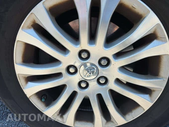 2015 Toyota Sienna XLE 8-Passenger 119.3" WB - miniatura 19