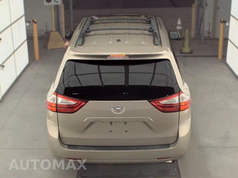 2015 Toyota Sienna XLE 8-Passenger 119.3" WB - miniatura 5