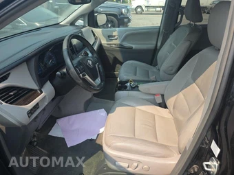 2015 Toyota Sienna XLE 8-Passenger 119.3" WB - miniatura 13