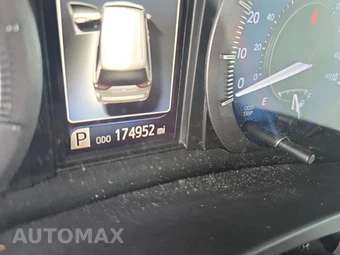 2015 Toyota Sienna XLE 8-Passenger 119.3" WB - miniatura 15