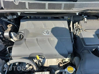 2015 Toyota Sienna XLE Premium 8-Passenger 119.3" WB - miniatura 19