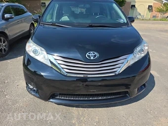 2015 Toyota Sienna XLE Premium 8-Passenger 119.3" WB - miniatura 2