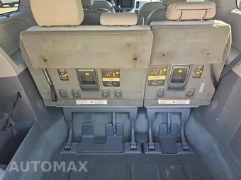 2015 Toyota Sienna XLE Premium 8-Passenger 119.3" WB - miniatura 20