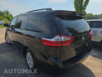 2015 Toyota Sienna XLE Premium 8-Passenger 119.3" WB - miniatura 6