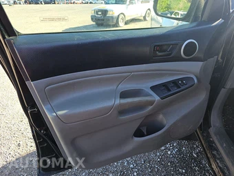 2015 Toyota Tacoma Crew Cab Medium Bed - miniatura 9