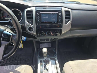 2015 Toyota Tacoma Crew Cab Medium Bed - miniatura 10