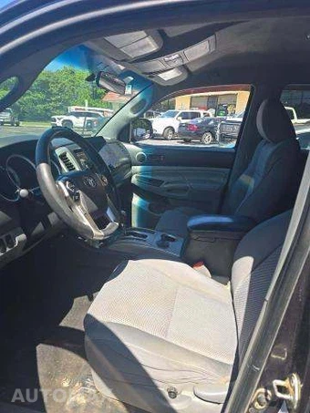 2015 Toyota Tacoma Crew Cab Medium Bed - miniatura 6