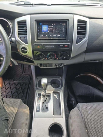 2015 Toyota Tacoma Crew Cab Medium Bed - miniatura 10
