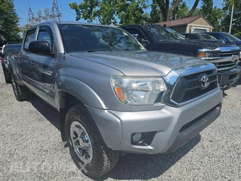 2015 Toyota Tacoma Crew Cab Medium Bed - miniatura 4