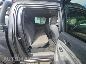2015 Toyota Tacoma Crew Cab Medium Bed - miniatura 16