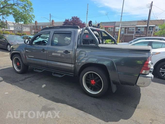 2015 Toyota Tacoma Crew Cab Medium Bed - miniatura 2