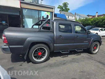 2015 Toyota Tacoma Crew Cab Medium Bed - miniatura 3
