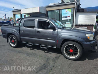 2015 Toyota Tacoma Crew Cab Medium Bed - miniatura 4