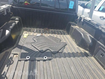 2015 Toyota Tacoma Crew Cab Medium Bed - miniatura 14
