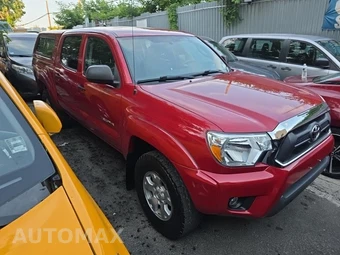 2015 Toyota Tacoma Crew Cab Medium Bed - miniatura 3