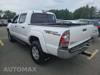2015 Toyota Tacoma Crew Cab Medium Bed - miniatura 2