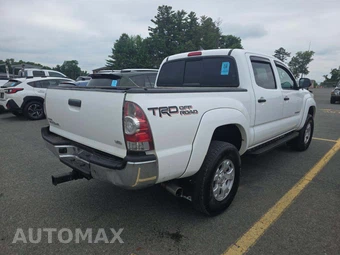 2015 Toyota Tacoma Crew Cab Medium Bed - miniatura 3