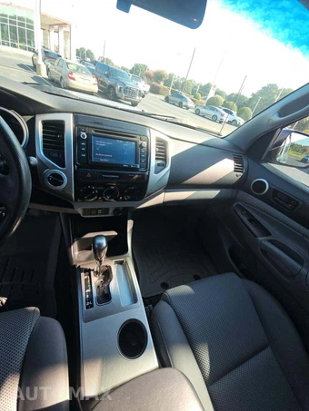 2015 Toyota Tacoma Crew Cab Medium Bed - miniatura 10