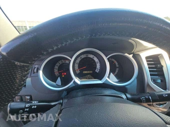 2015 Toyota Tacoma Crew Cab Medium Bed - miniatura 9