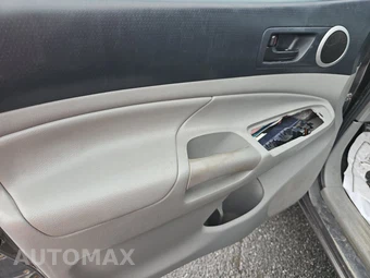 2015 Toyota Tacoma Crew Cab Medium Bed - miniatura 9