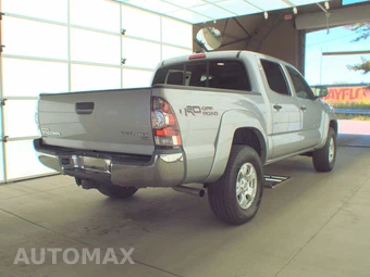 2015 Toyota Tacoma PreRunner Crew Cab Medium Bed - miniatura 4
