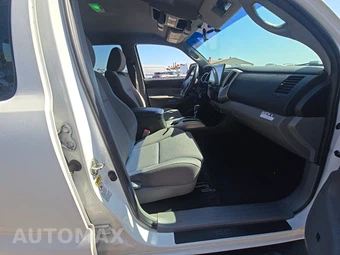 2015 Toyota Tacoma PreRunner Crew Cab Medium Bed - miniatura 8