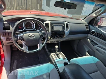 2015 Toyota Tacoma PreRunner Crew Cab Medium Bed - miniatura 14