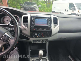 2015 Toyota Tacoma PreRunner Crew Cab Medium Bed - miniatura 10