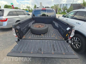 2015 Toyota Tacoma PreRunner Crew Cab Medium Bed - miniatura 14