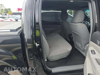 2015 Toyota Tacoma PreRunner Crew Cab Medium Bed - miniatura 16