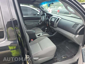 2015 Toyota Tacoma PreRunner Crew Cab Medium Bed - miniatura 18