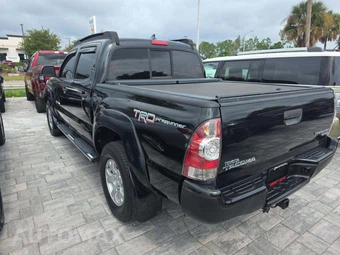 2015 Toyota Tacoma PreRunner Crew Cab Medium Bed - miniatura 2