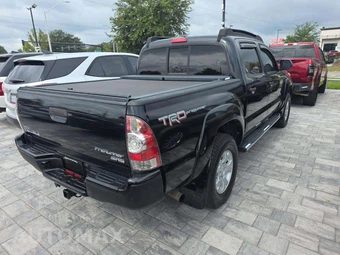 2015 Toyota Tacoma PreRunner Crew Cab Medium Bed - miniatura 3