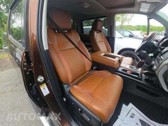 2015 Toyota Tundra 1794 Edition Crew Cab Short Bed - miniatura 18