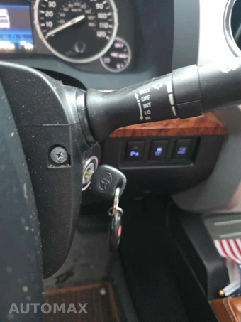 2015 Toyota Tundra 1794 Edition Crew Cab Short Bed - miniatura 8