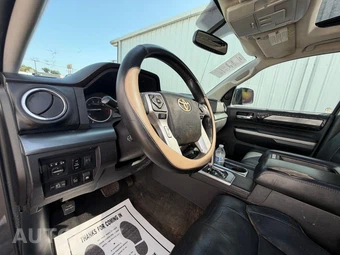 2015 Toyota Tundra Platinum Crew Cab Short Bed - miniatura 37