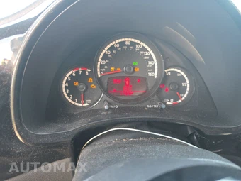 2015 Volkswagen Beetle 1.8T Fleet Edition Hatchback – miniatura 12