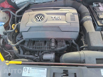 2015 Volkswagen Beetle 1.8T Fleet Edition Hatchback – miniatura 15