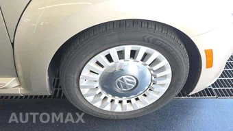 2015 Volkswagen Beetle Convertible 1.8T – miniatura 29