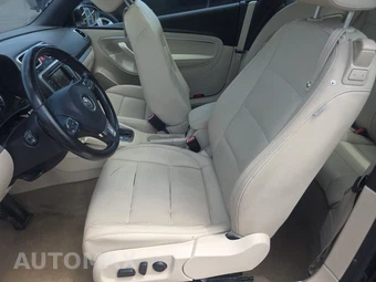 2015 Volkswagen Eos 2.0T – miniatura 13