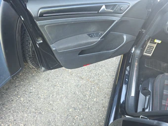 2015 Volkswagen Golf GTI S Hatchback – miniatura 9