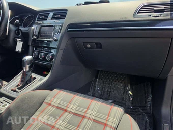 2015 Volkswagen Golf GTI S Hatchback - miniatura 16