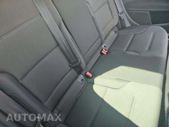2015 Volkswagen Golf Launch Edition Hatchback - miniatura 16