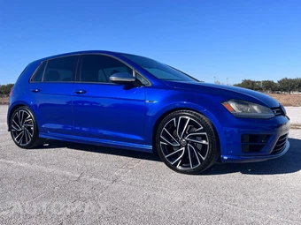 2015 Volkswagen Golf R Hatchback w/DCC & Navigation – miniatura 13