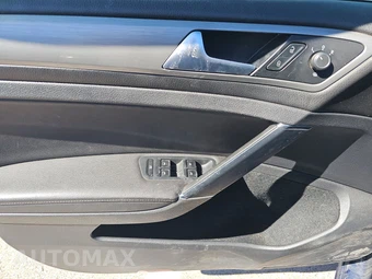 2015 Volkswagen Golf SportWagen TDI S Wagon - miniatura 9