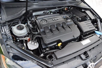 2015 Volkswagen Golf SportWagen TDI S Wagon - miniatura 110